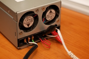 Dell 7000240 Power Supply - Power Connections